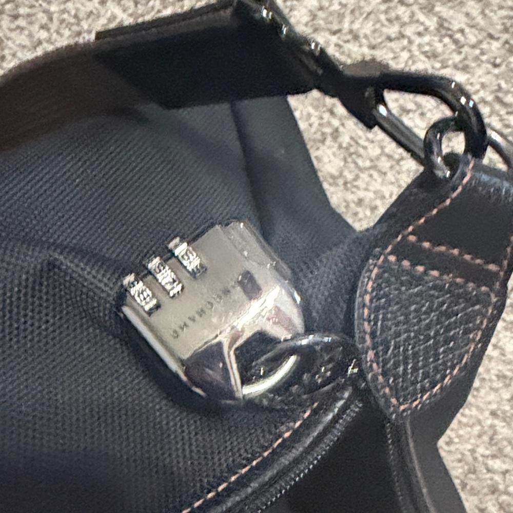 Brand New Longchamp bag. - Picture 5 of 5